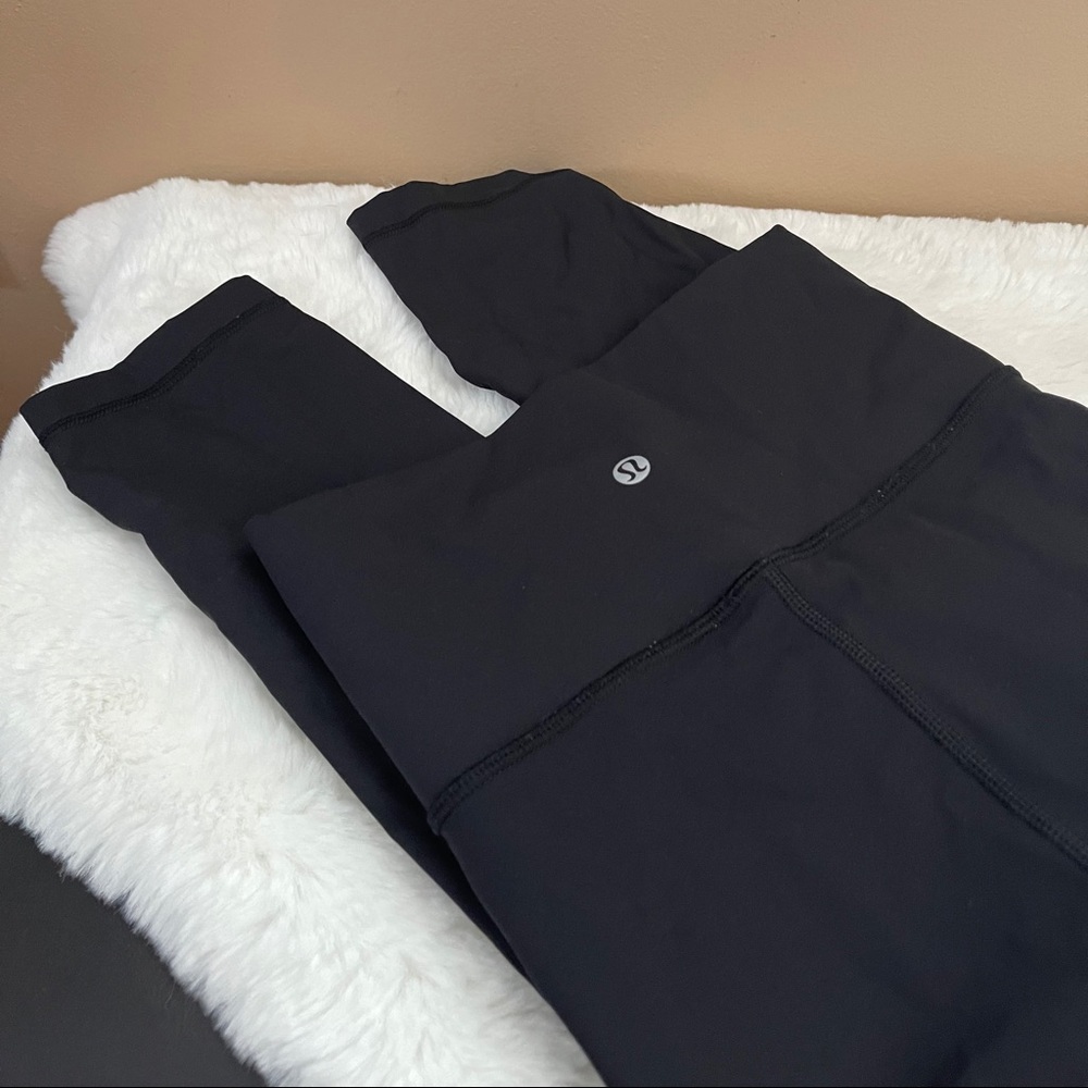 LULULEMON 28” Wunder Under Tight